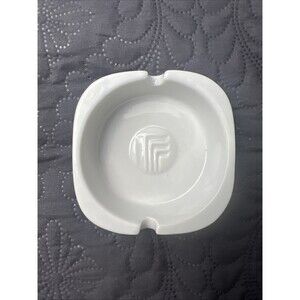 Porcelain by Design VTG 1970s-1980s Retro Beige Small Ceramic Ashtray Home Decor